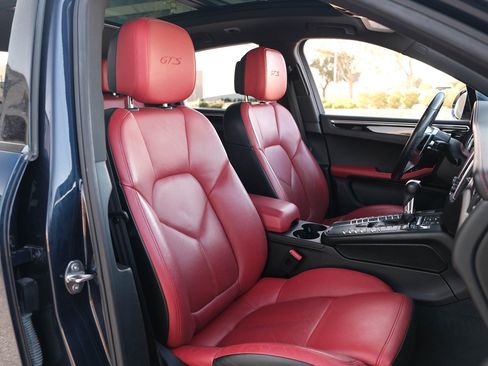 Used 2018 Porsche Macan GTS image 29