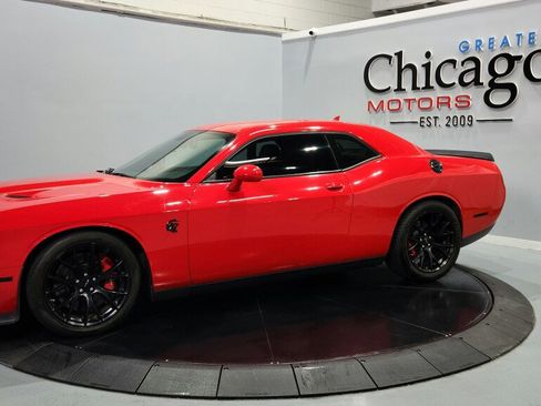 Used 2016 Dodge Challenger SRT Hellcat RWD image 6