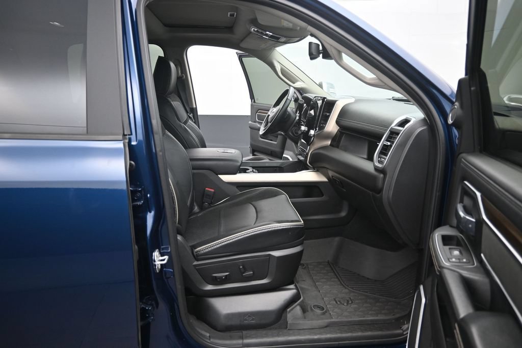 Used 2023 RAM 2500 Laramie AWD/4WD image 19