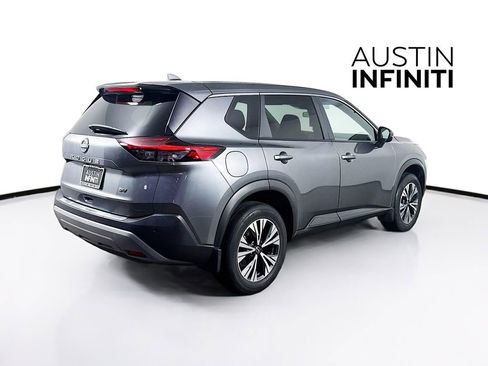 Used 2023 Nissan Rogue SV image 8