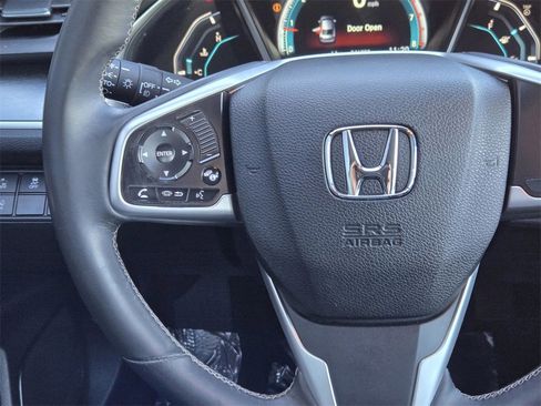Used 2017 Honda Civic Touring image 15