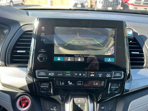 Used 2024 Honda Odyssey EX-L image 13