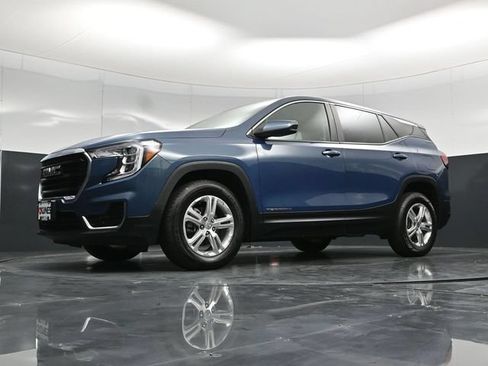 Used 2024 GMC Terrain SLE AWD/4WD image 60