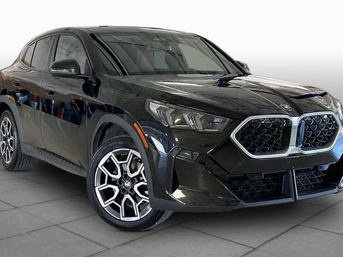 Used 2026 BMW X2 xDrive28i AWD/4WD image 2