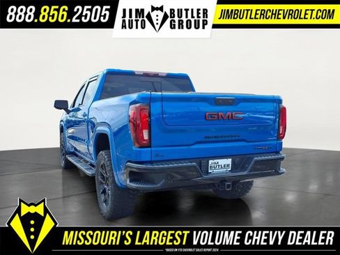 Used 2023 GMC Sierra 1500 AT4X AWD/4WD image 2