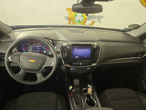 Certified 2023 Chevrolet Traverse LT FWD image 14