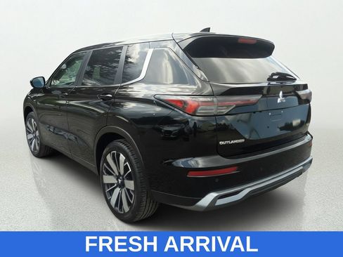 Used 2025 Mitsubishi Outlander SE AWD/4WD image 5