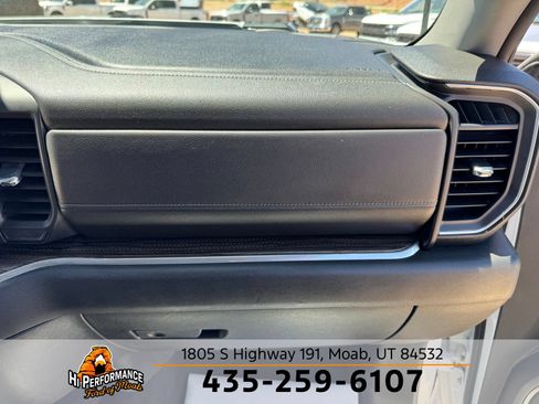 Used 2024 Chevrolet Silverado 2500 LT AWD/4WD image 38