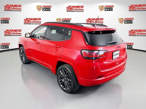 Used 2022 Jeep Compass Limited w/ (RED) Package AWD/4WD image 2