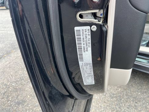 Used 2024 Chrysler Voyager LX FWD image 31