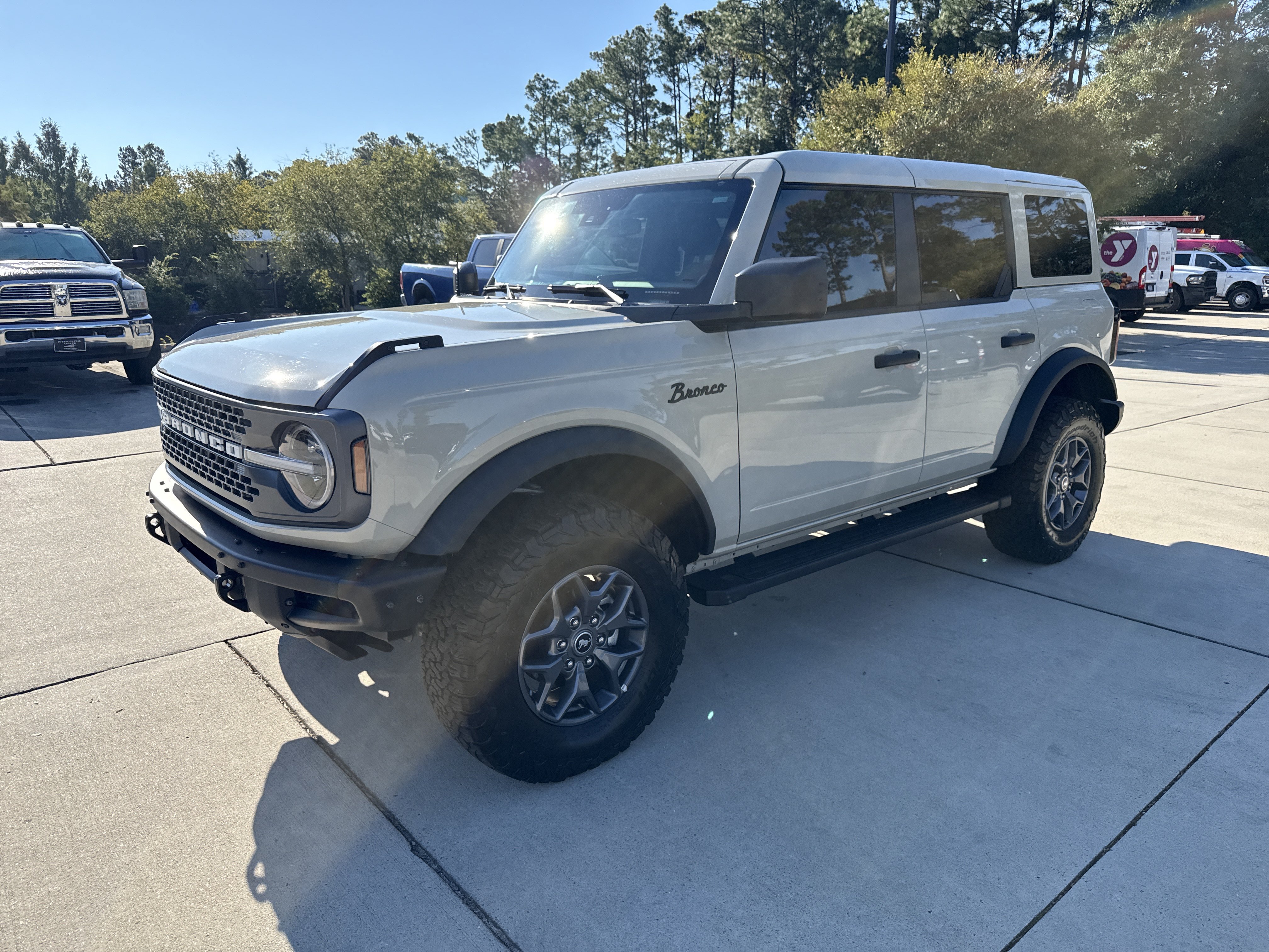 Used 2025 Ford Bronco Badlands AWD/4WD image 5
