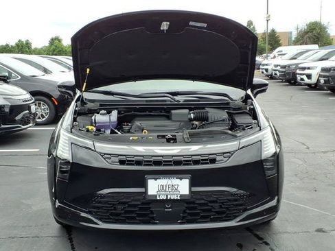 New 2027 Chrysler Pacifica Limited AWD/4WD image 22