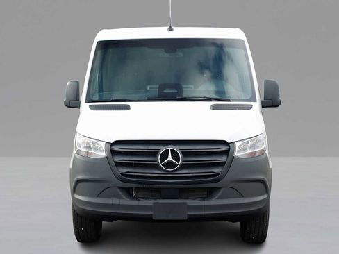New 2025 Mercedes-Benz Sprinter 2500 image 2