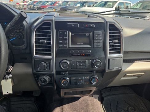 Used 2016 Ford F150 XLT w/ Trailer Tow Package image 15