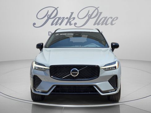 Certified 2026 Volvo XC60 B5 Plus w/ Protection Package Premier AWD/4WD image 11