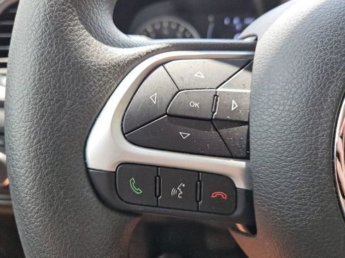 Used 2023 Jeep Renegade Latitude AWD/4WD image 21