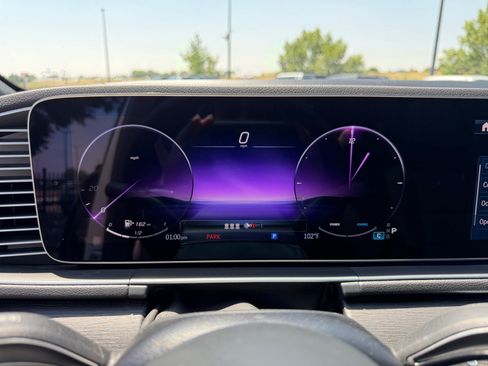 Used 2025 Mercedes-Benz GLE 350 4MATIC image 10