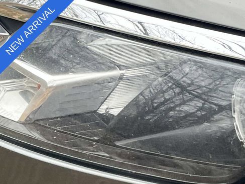 Used 2010 Ford Fusion SE image 9