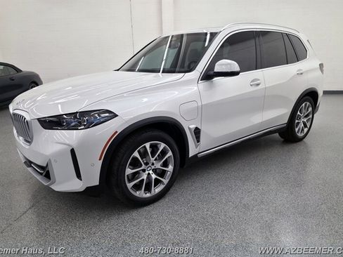 Used 2026 BMW X5 xDrive50e AWD/4WD image 4