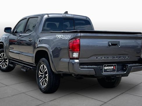 Used 2021 Toyota Tacoma TRD Sport w/ Technology Package AWD/4WD image 12