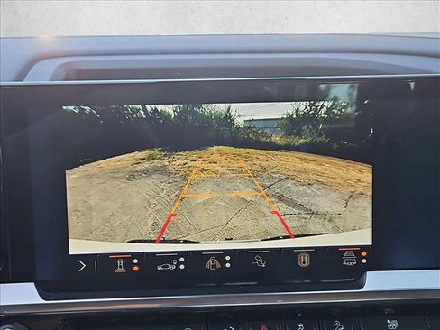 Used 2024 Chevrolet Silverado 1500 LTZ AWD/4WD image 14