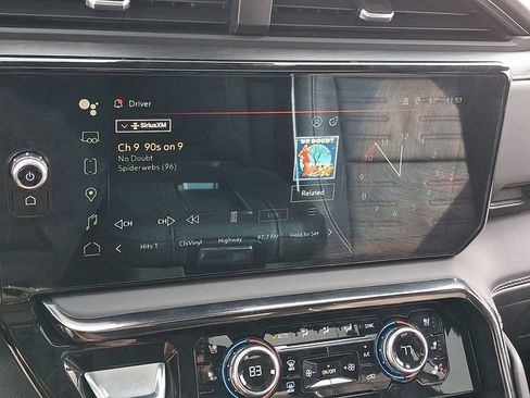 Used 2022 GMC Sierra 1500 AT4X image 17