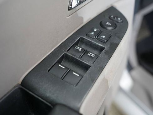 Used 2014 Honda Odyssey Touring image 29