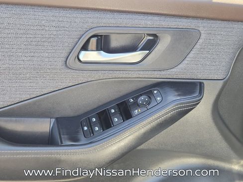 Used 2023 Nissan Rogue SV AWD/4WD image 20