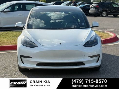 Used 2023 Tesla Model 3 Standard Range RWD image 2