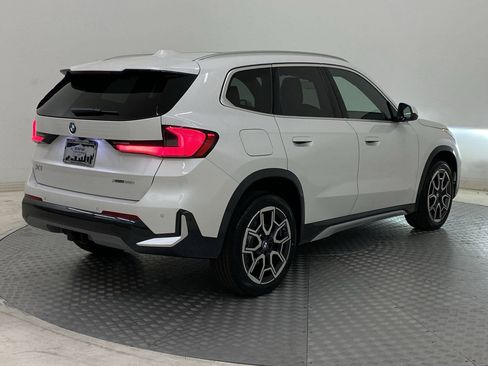 Used 2025 BMW X1 xDrive28i w/ Technology Package image 8