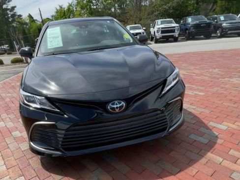 Used 2024 Toyota Camry LE FWD image 4