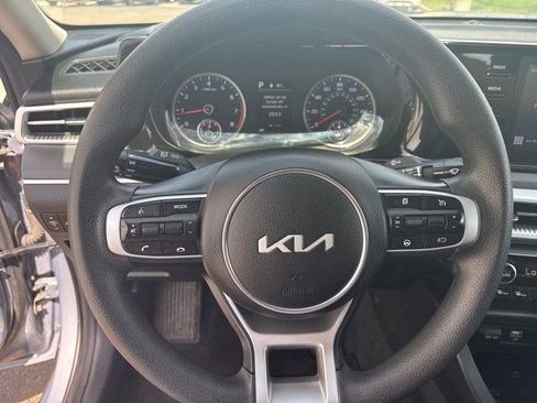 Used 2023 Kia K5 LXS FWD image 16
