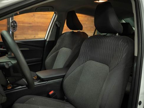 Used 2025 Toyota Camry SE image 10