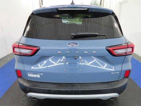 Used 2025 Ford Escape Active AWD/4WD image 11