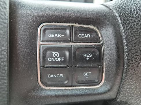 Used 2015 RAM 1500 Classic SLT AWD/4WD image 19