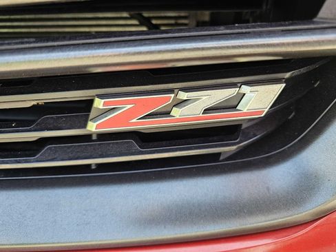 Used 2015 Chevrolet Colorado Z71 AWD/4WD image 4