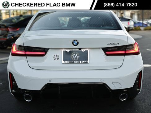 Used 2025 BMW 330i Sedan w/ M Sport Package image 10