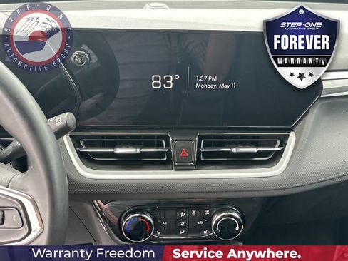 Certified 2026 Chevrolet TrailBlazer LT w/ LT Cold Weather Package FWD image 24