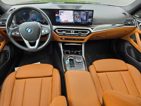 Used 2023 BMW i4 eDrive35 w/ Premium Package RWD image 2