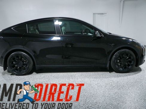 Used 2023 Tesla Model Y Long Range AWD/4WD image 6
