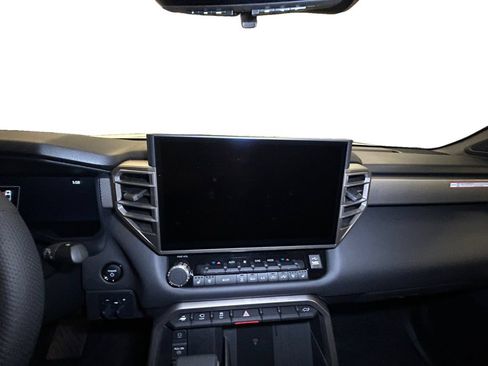 New 2026 Toyota Tundra Limited AWD/4WD image 11