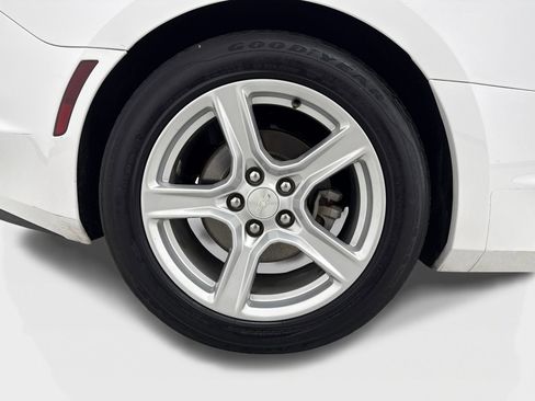 Used 2020 Chevrolet Camaro LT RWD image 42