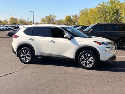 Used 2021 Nissan Rogue SV FWD image 6