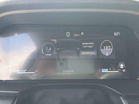 Used 2022 Jeep Grand Cherokee Limited w/ Luxury Tech Group II RWD image 15