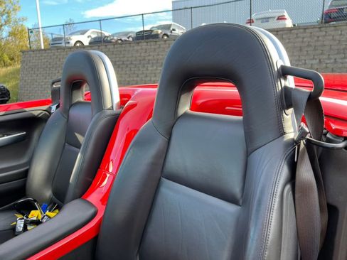 Used 2004 Chevrolet SSR w/ Preferred Equipment Group image 12