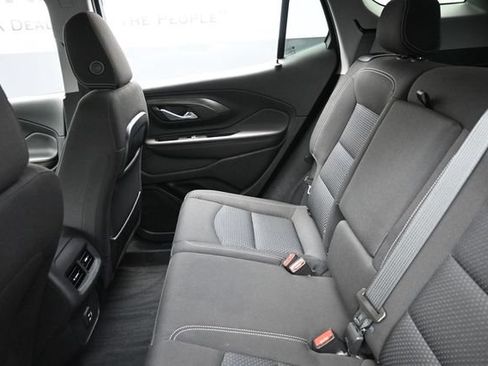 Used 2023 GMC Terrain SLE w/ Driver Convenience Package FWD image 23