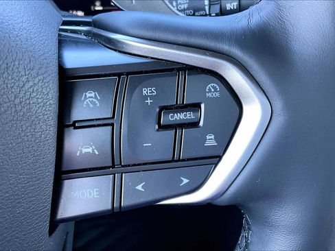 Used 2025 Lexus GX 550 w/ Accessory Package (2T) image 21