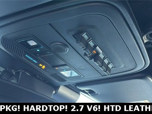 New 2025 Ford Bronco Badlands image 18