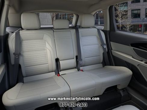 New 2026 Lincoln Nautilus Reserve AWD/4WD image 11