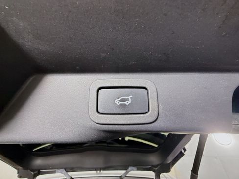 Used 2018 Land Rover Range Rover Sport Supercharged AWD/4WD image 42